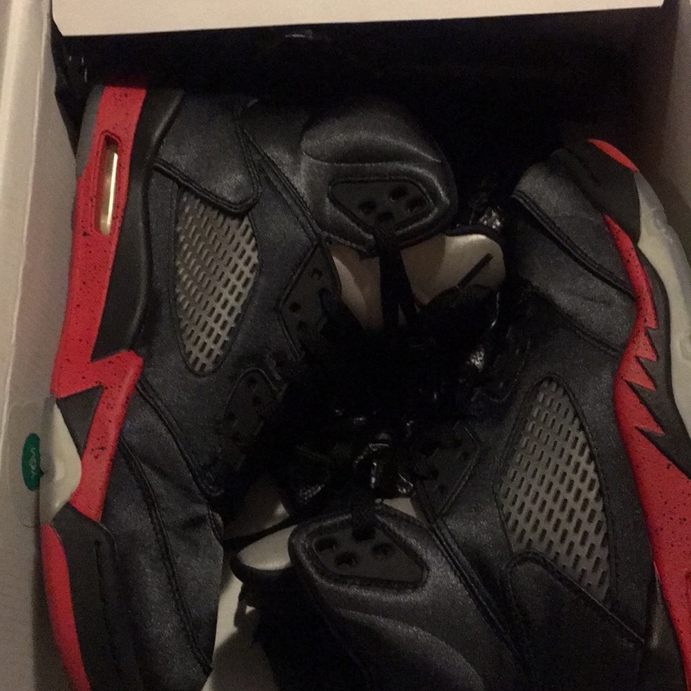 Jordan’s retro 5
